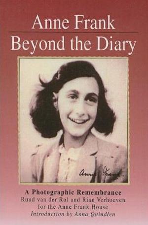 Книга - Anne Frank Beyond the Diary